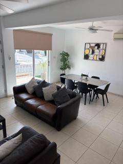 Luxury Villa - Private Pool and Wifi Perfect location for a holiday - 4