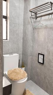 Raha Cribs 2 Bedroom Kindaruma Homes Kilimani Apartment with City View and Free WiFi - 2