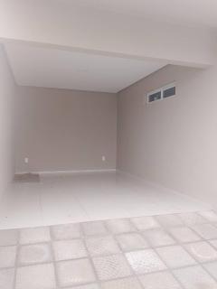 Residência completa e com garagem - 8