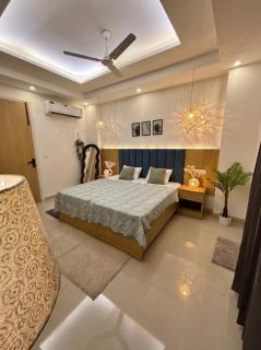 Cozy 1BHK Projector, Swing & Sunsets Sector 53 - 0