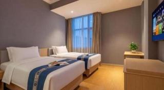 Vienna 3 Best Hotel Foshan CCTV Nanhai Movie Town - 3