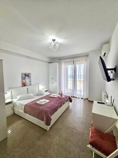 Summerland Seaview Premium Apartments - 1
