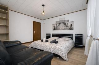 Wildenstein cottage - 2