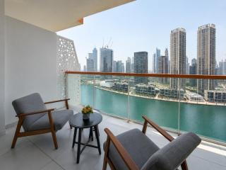 Panoramic Burj Khalifa and Canal View - 3