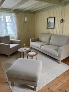 Heritage House in Lofoten with Modern Comfort & Scenic Views - 2