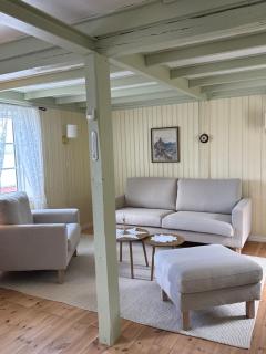Heritage House in Lofoten with Modern Comfort & Scenic Views - 3