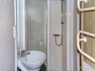 Birch 2 - Ukc8215 - 2