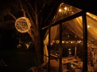 Romantic Retreat with Hot Tub Glasshouse and Ensuite - 7