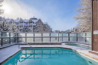 Whistler Village PentHouse, 3 BDR - Walk to Ski - 6