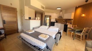 AmdarVillage Cozy Apt with Garden 3BR - 8