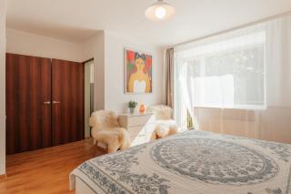 Sunrise Apartment Liepāja - 450 m to Beach - 4
