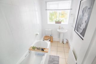 Stylish Spacious Townhouse Free Parking 16 PPL - 6