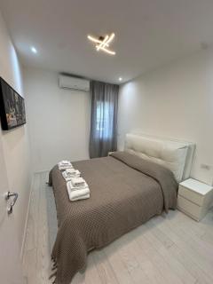 Alexandra Apartment - 6
