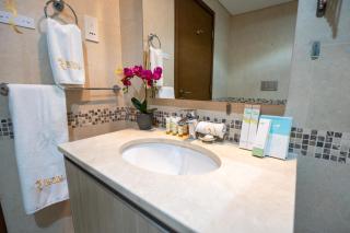 Yas Island 1BR - Coastal Blue Haven - 1
