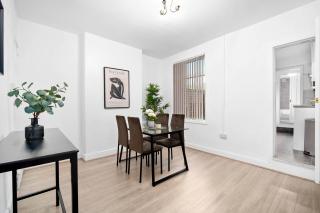 Stylish Three Bed House - Garden - On Street Parking - Netflix 11TM - 7