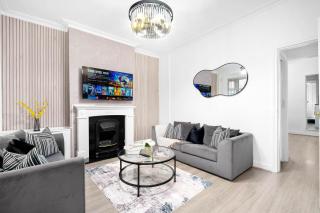 Stylish Three Bed House - Garden - On Street Parking - Netflix 11TM - 4