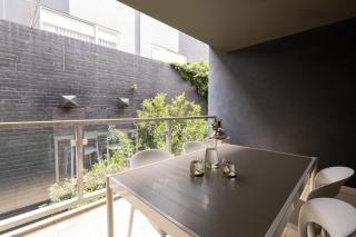 2BR Stylish and Spacious - Prime Richmond Location - 4