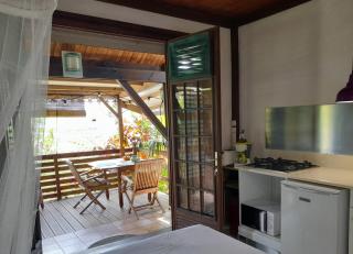 Studio Bwa Banbou dans Villa Fleurs des Iles - 9