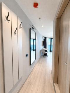 Premium apartment with a terrace and sea view - 1