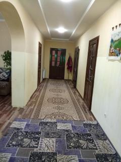 Adis Guesthouse 5 кровать 6 комнат - 0