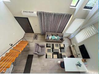 Enbbie Luxury Townhouse - 0