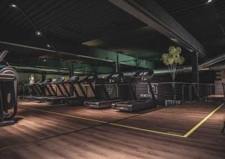 Courtyard International Hotel - 2