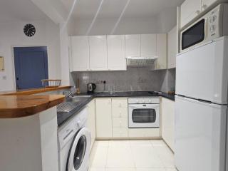 Beach Opp 2 br 2 bthrs Sea View Regina Gardens 1 Apartment - 7