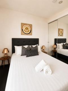 Stunning Panoramic Views | Heart of Richmond - 8