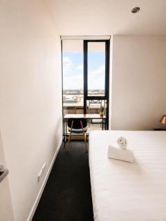 Stunning Panoramic Views | Heart of Richmond - 7
