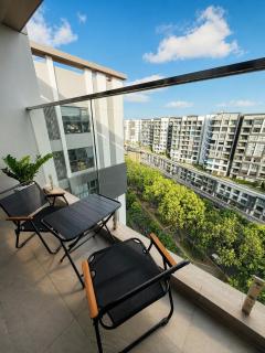 Căn hộ Home Stay 2 Phòng Ngủ Ban Công View Cực Đẹp - 4