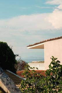 Salty House by Irene - 9
