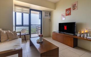 BalaiCo Tagaytay 11F 2BR with balcony TAAL view - 2
