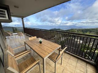 BalaiCo Tagaytay 11F 2BR with balcony TAAL view - 0