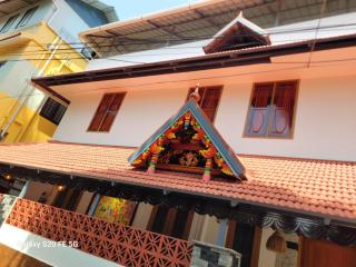 Kasi Heritage Home near Padmanabha Swami Temple 5 minute walk - 7