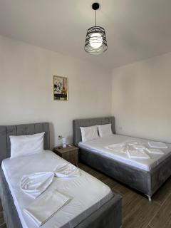 Angela Rooms - 7