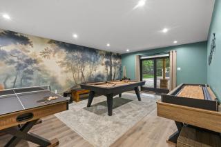 Pool Hot Tub Sauna Game Room Luxury and More - 9