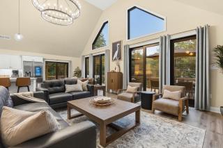 Pool Hot Tub Sauna Game Room Luxury and More - 2