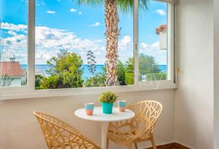 Beautiful studio with pool & sea views - 0