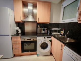 S'Abanell Central Park seafront apartment - 2