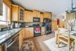 Walk to Conneaut Lake Park Resort! Quiet Home - 7