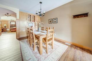 Walk to Conneaut Lake Park Resort! Quiet Home - 4
