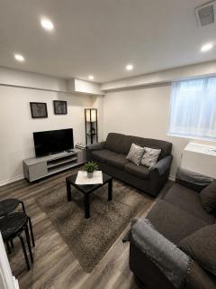 Cozy Apartment in the Greater Toronto Area - 6