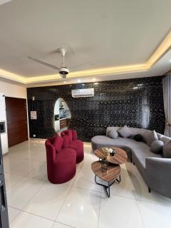 ELYSIUM TOWER- One Bedroom Luxury Apartment With Balcony & City View OPP Centaurus Mall Islamabad - 5