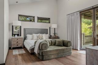 Charming Lakeside Cabin - BBQ Grill - Pickleball - 9