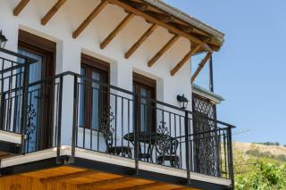 The Golden View Guesthouse - Gjirokastër - 7