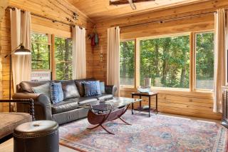 Amazing All-Season Sprucewold Cabin w/ Private Beach Club Access Dog-friendly - 5