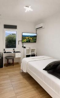 1940Patras Quiet Studio with Free Parking - 0