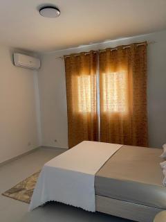Maison cosy et sécurisée - à 15 min aéroport DIASS - Sortie autoroute Thiès - 3