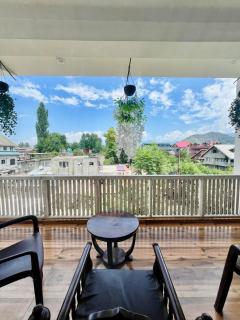 Luxe 3BHK 3 Pvt Balcony Wifi rajbaghstays - 6