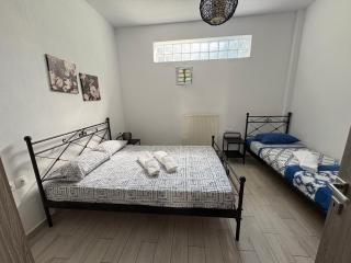 Toula' s Village Apartment - 5